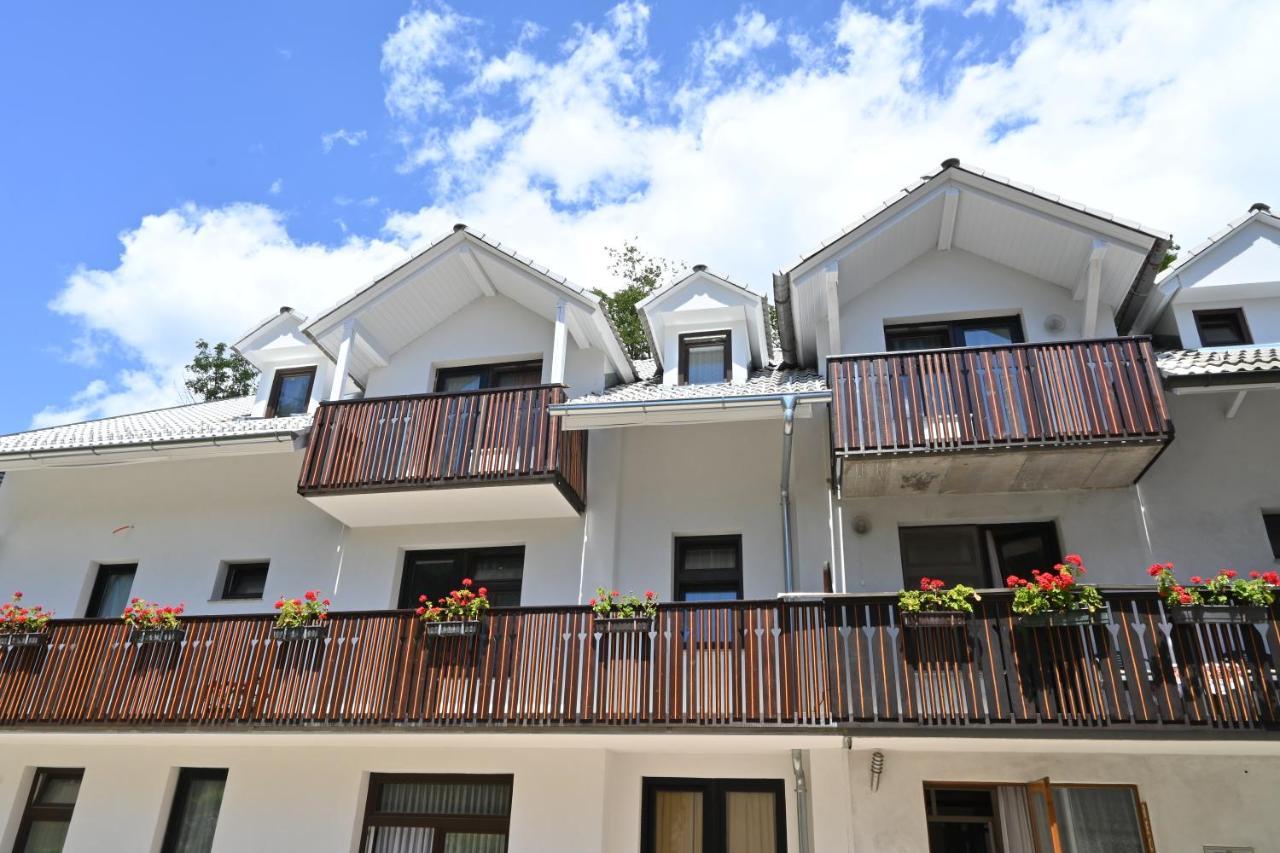 Apartamento Sobe Grajska Bled Exterior foto